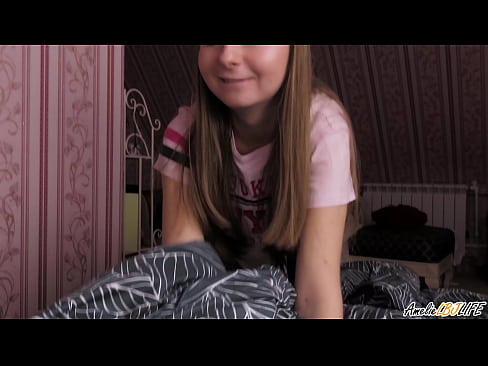 ❤️ Blondie suckelt hir BFF's déif a kritt Cum an hirem Mond ❌ Anal Porno bei eis